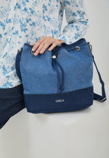 Aruna Dark Blue Wash Bag | G.068