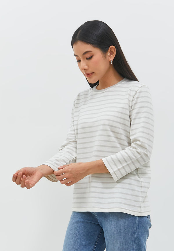 Haerin White T-Shirt | G.73105